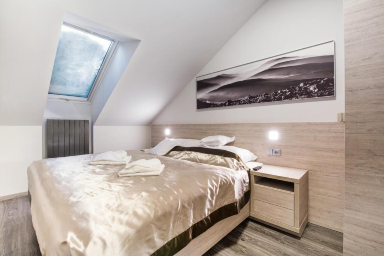 Hotel Pecr Deep Pec pod Sněžkou Eksteriør billede