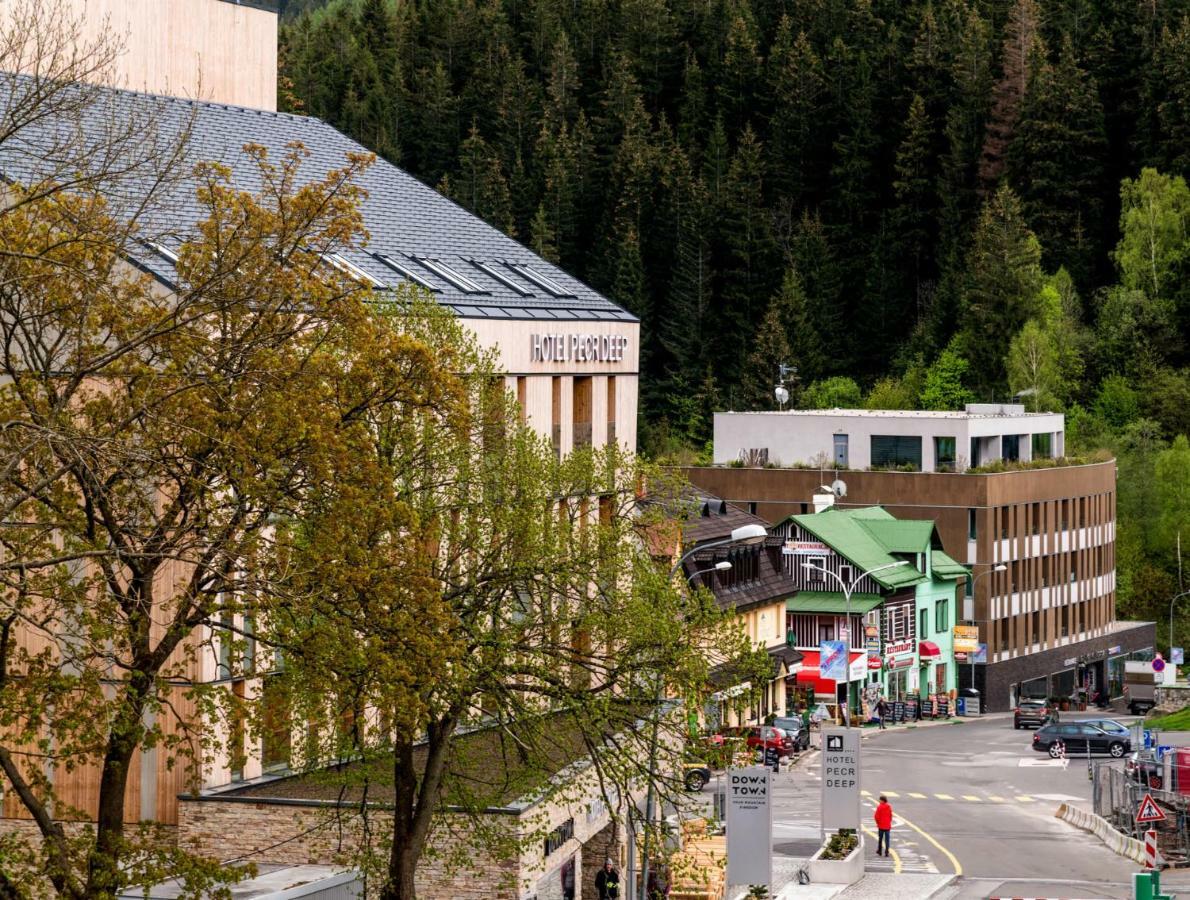Hotel Pecr Deep Pec pod Sněžkou Eksteriør billede